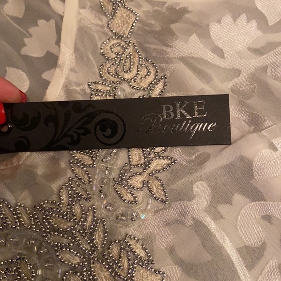 BKE Boutique flowy tank - Picture 4 of 8